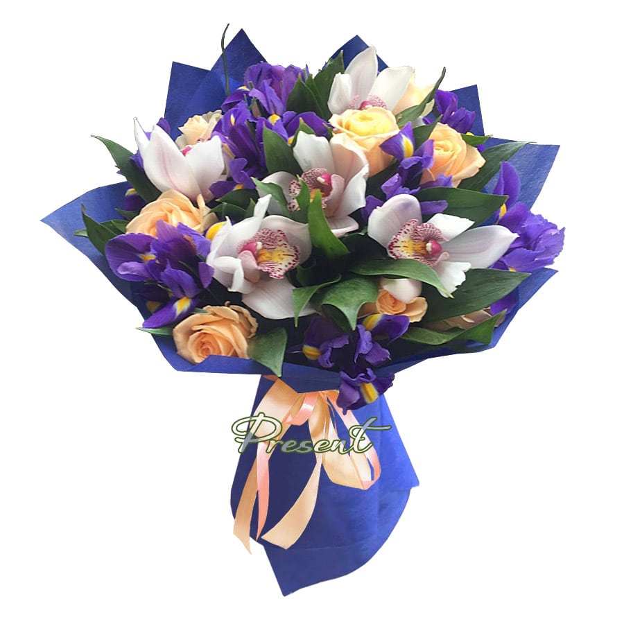 Букет з ірисів, троянд і орхідей
